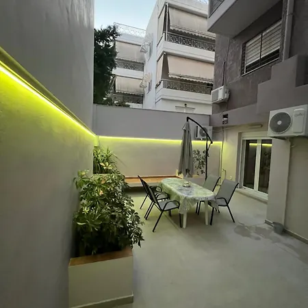 Apolonia House *