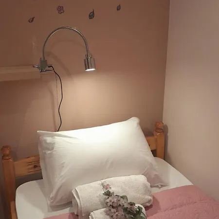 Apolonia House Apartment